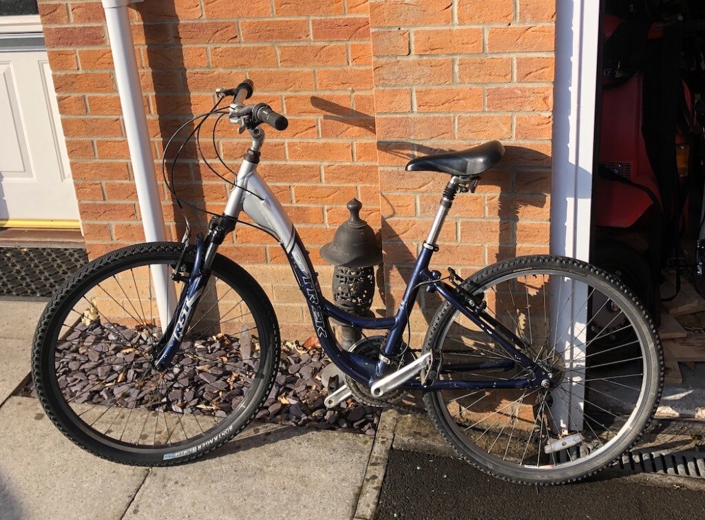 trek navigator 100 ladies bike
